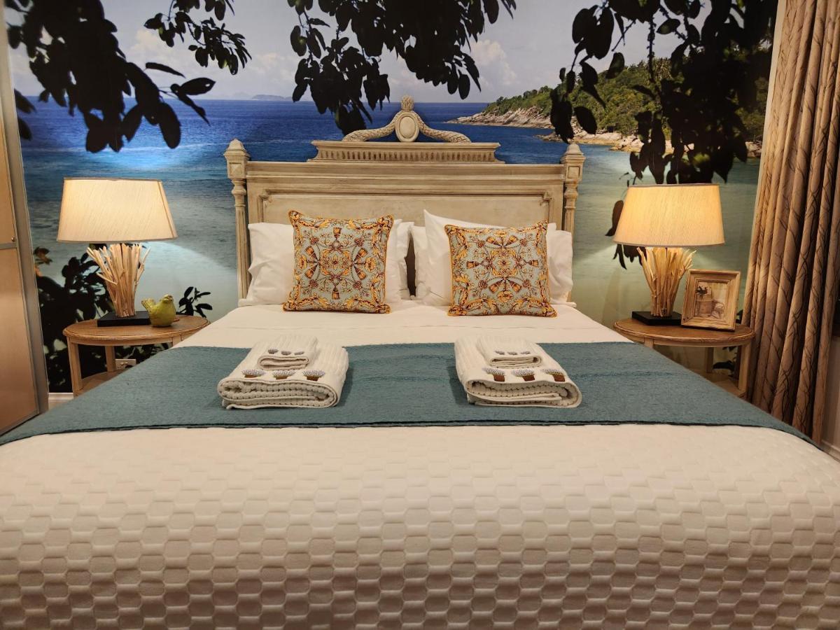 Lavender Manor Bnb Bed & Breakfast Alkimos Ngoại thất bức ảnh